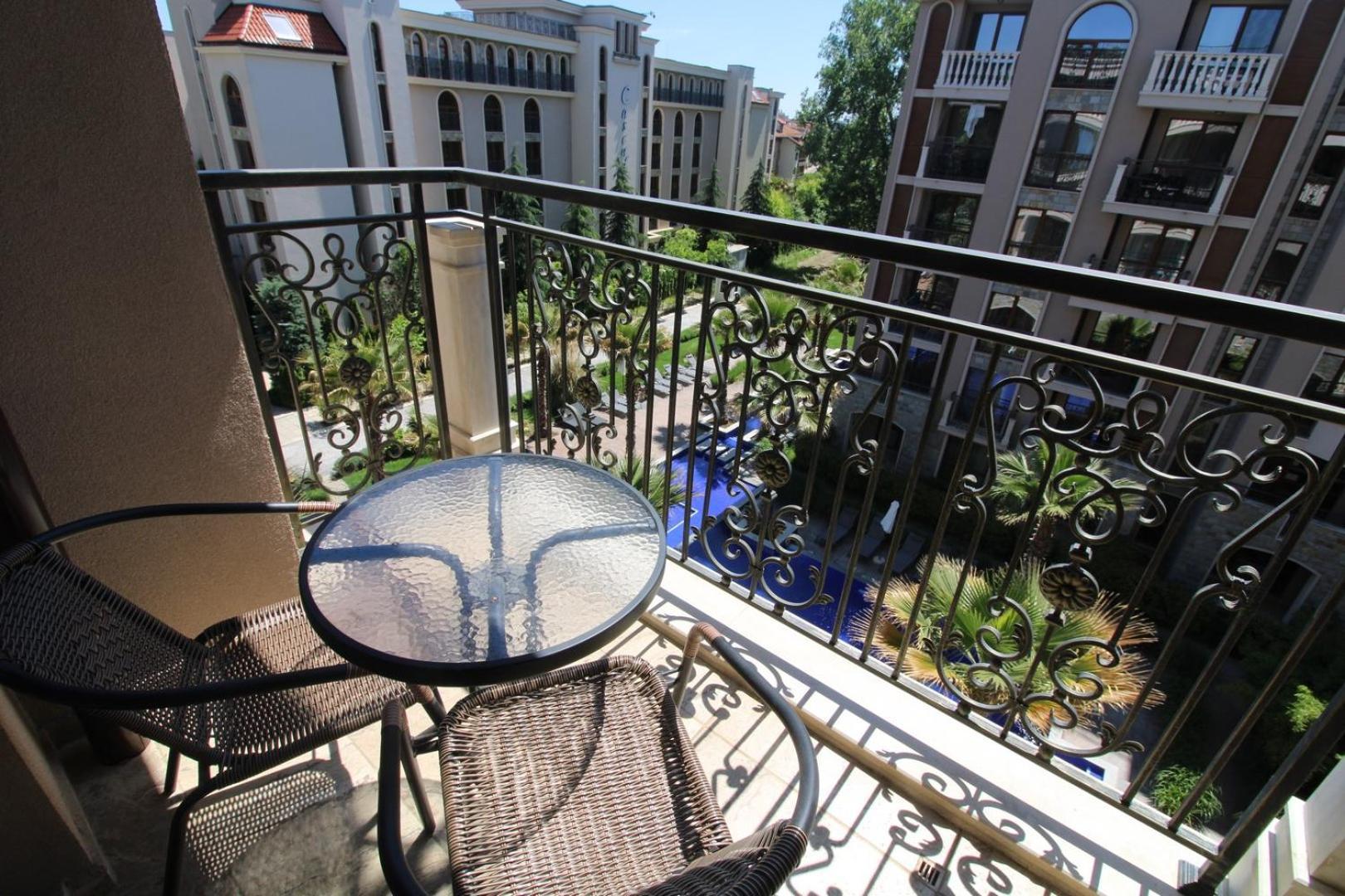 Menada Apartments In Cascadas Sunny Beach Room photo